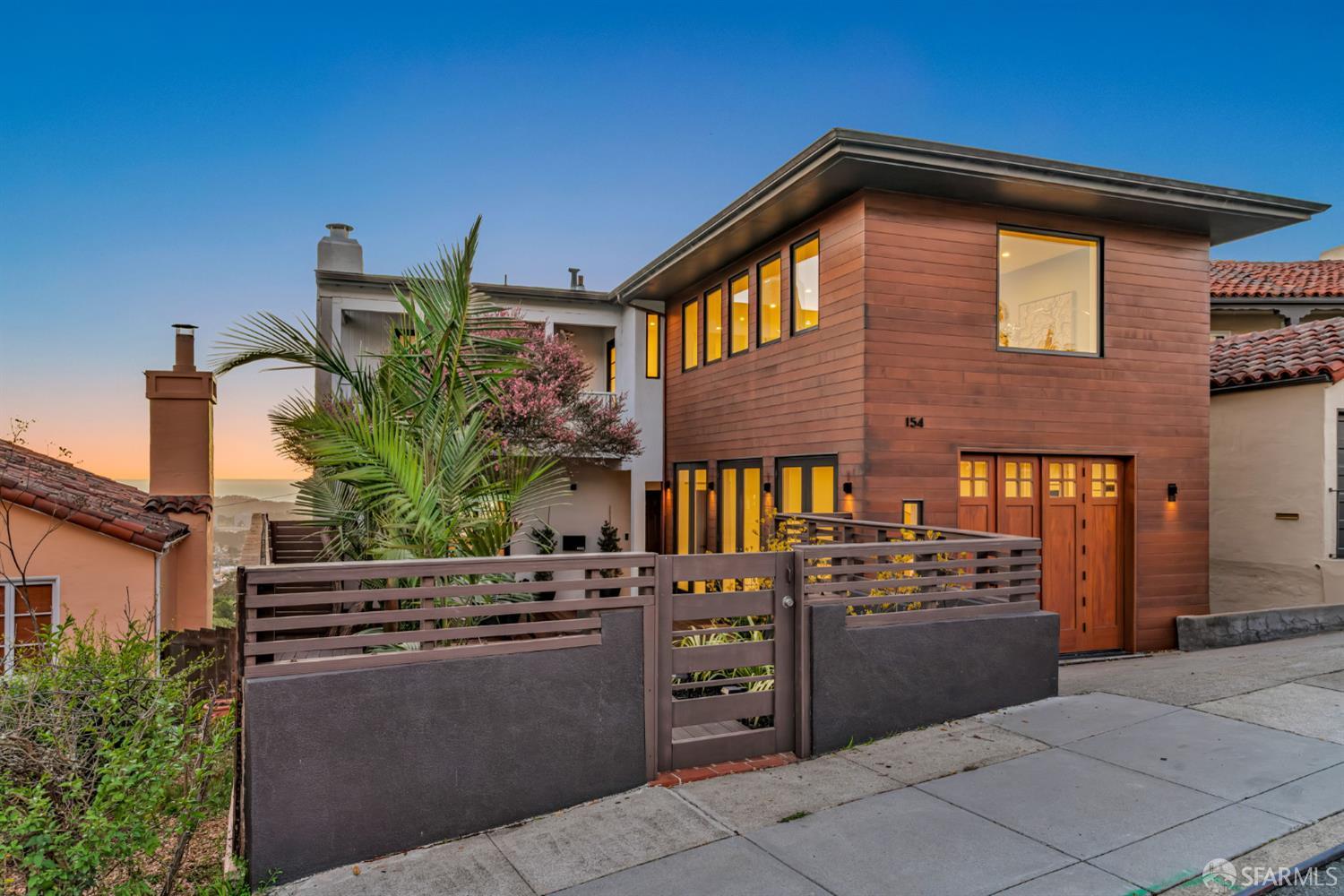 San Francisco, California 94127, United States, 5 Bedrooms Bedrooms, ,3 BathroomsBathrooms,Residential,Pending,236021