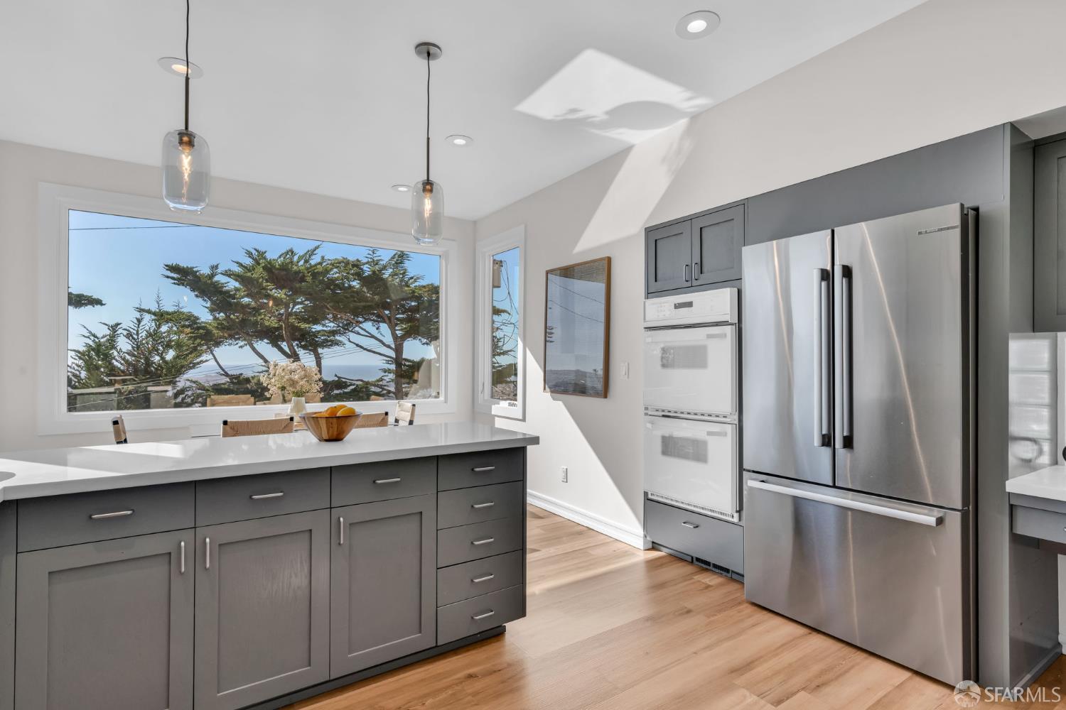 San Francisco, California 94127, United States, 5 Bedrooms Bedrooms, ,3 BathroomsBathrooms,Residential,Pending,236021