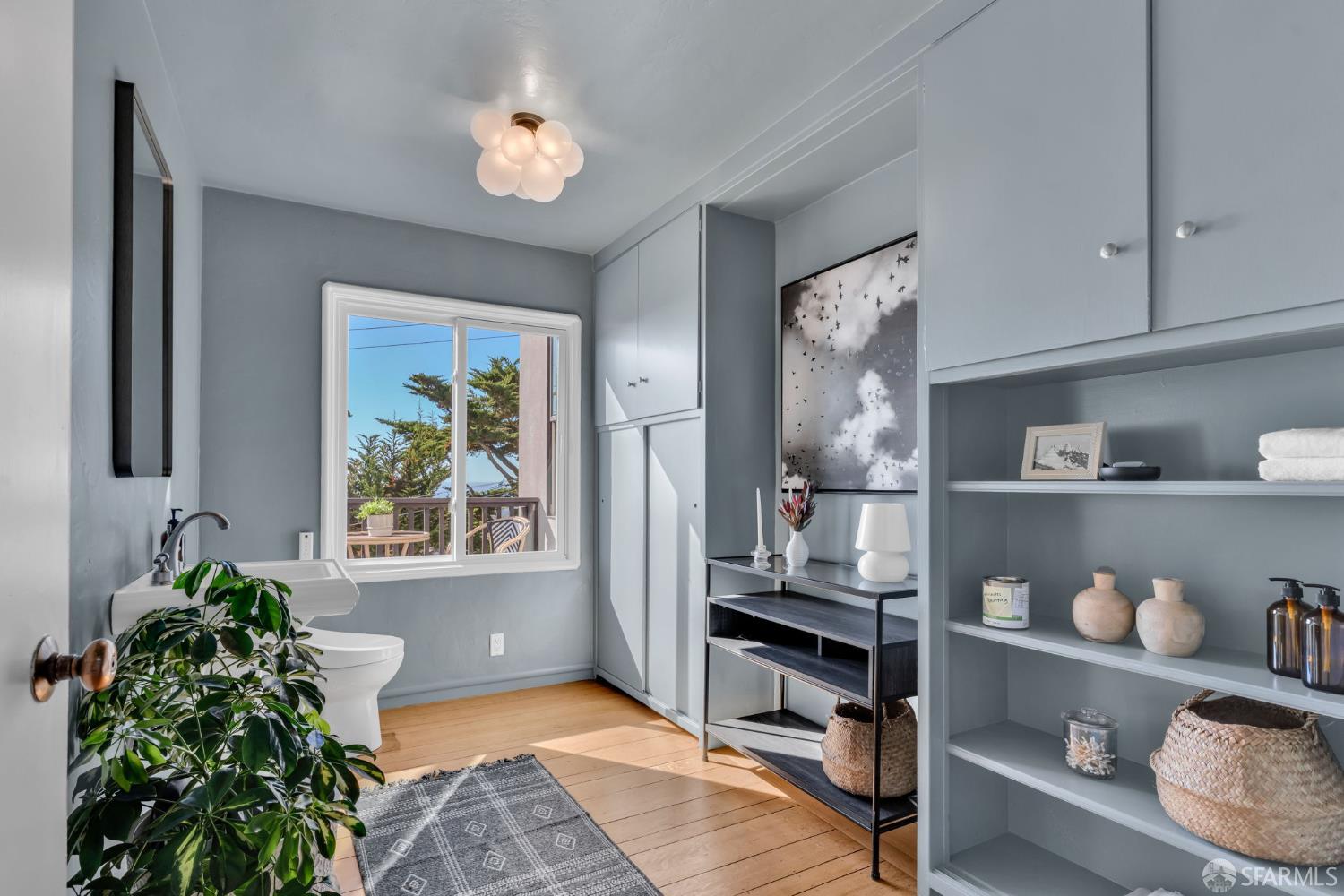 San Francisco, California 94127, United States, 5 Bedrooms Bedrooms, ,3 BathroomsBathrooms,Residential,Pending,236021