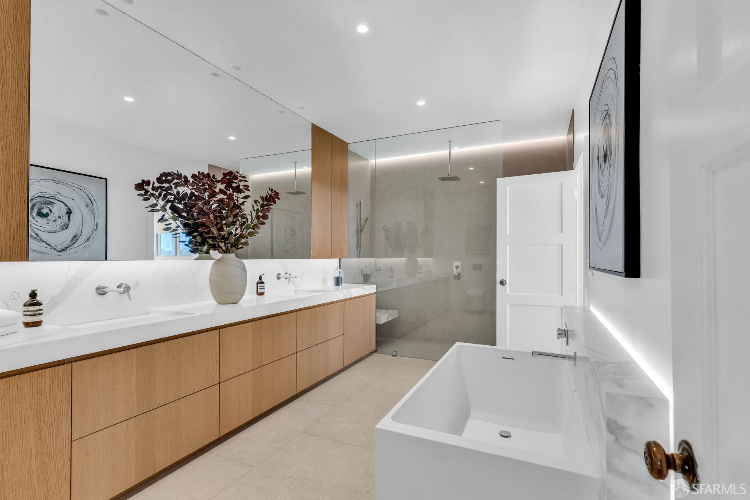 San Francisco, California 94127, United States, 5 Bedrooms Bedrooms, ,3 BathroomsBathrooms,Residential,Pending,236021