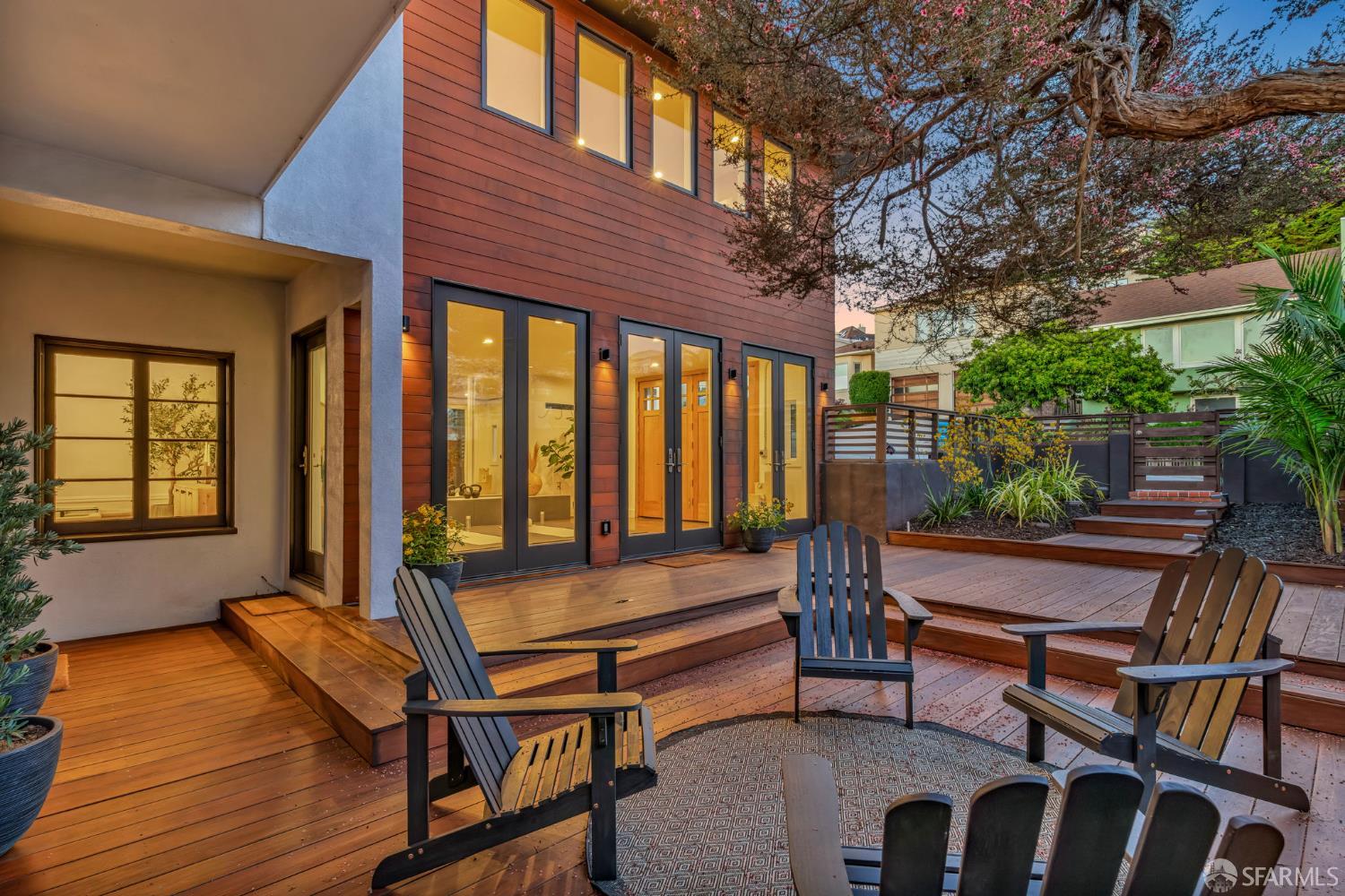 San Francisco, California 94127, United States, 5 Bedrooms Bedrooms, ,3 BathroomsBathrooms,Residential,Pending,236021