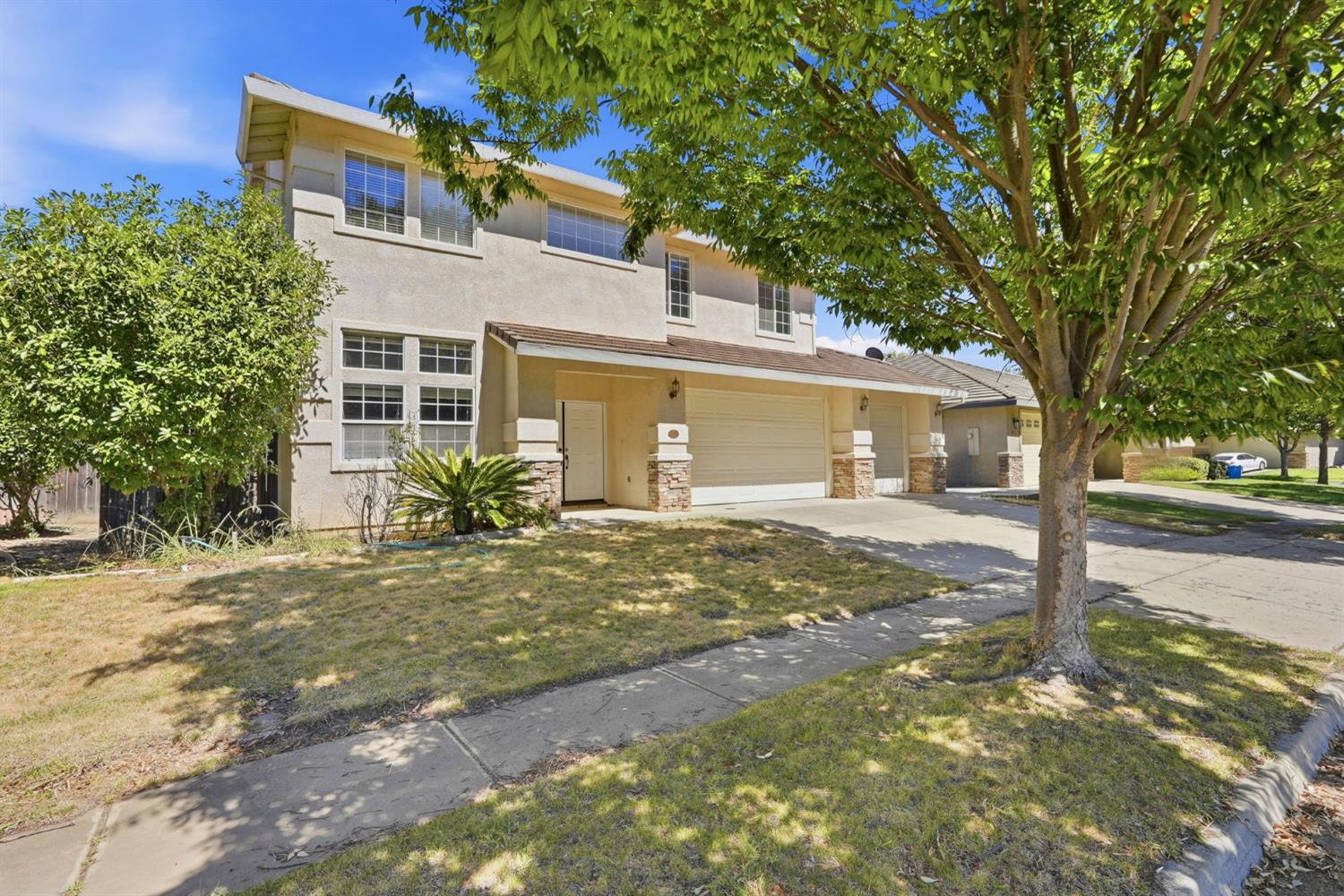 2579 Aurora Drive