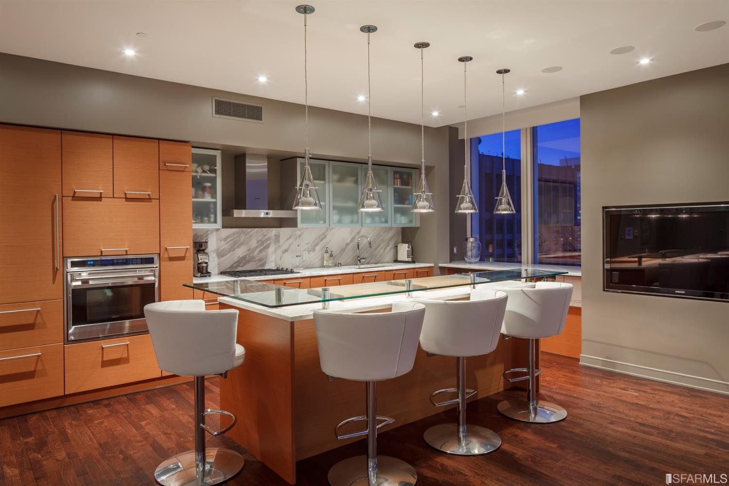 301 Mission Street 43D