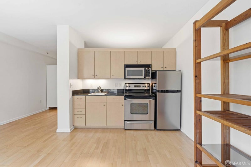 140 South Van Ness Avenue 437