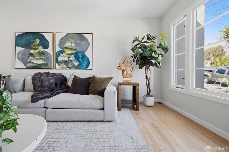 39 Melrose Avenue
