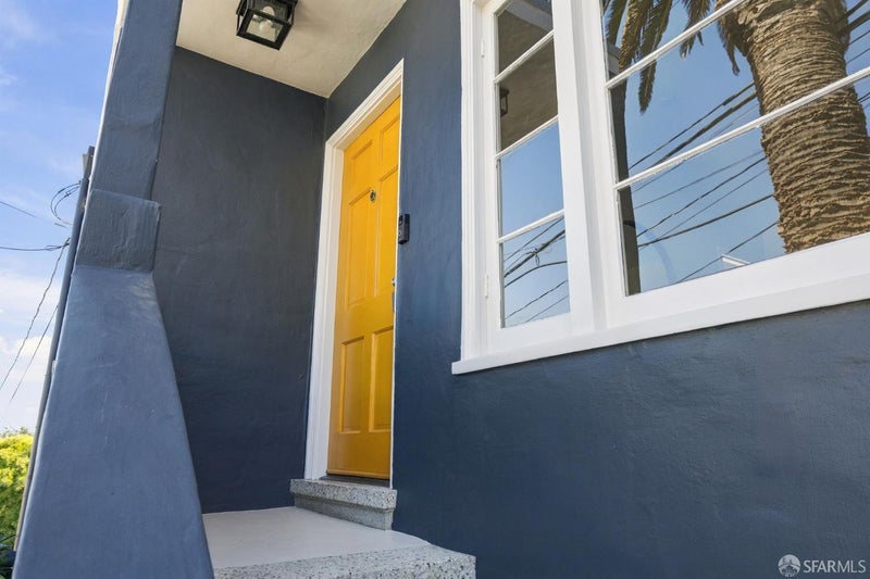 39 Melrose Avenue