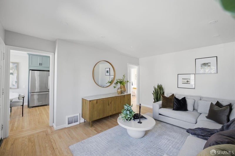 39 Melrose Avenue