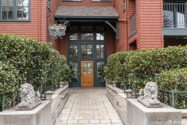 38 3RD ST APT 204, LOS ALTOS, CA 94022 - Image f7a51f2552a0639c5b36c6bd43a55007/1050874367