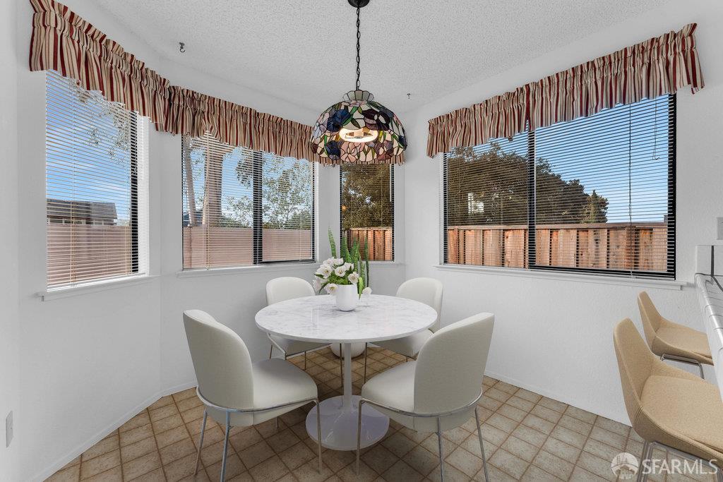 Hercules, California 94547, United States, 3 Bedrooms Bedrooms, ,2 BathroomsBathrooms,Residential,Active,251168