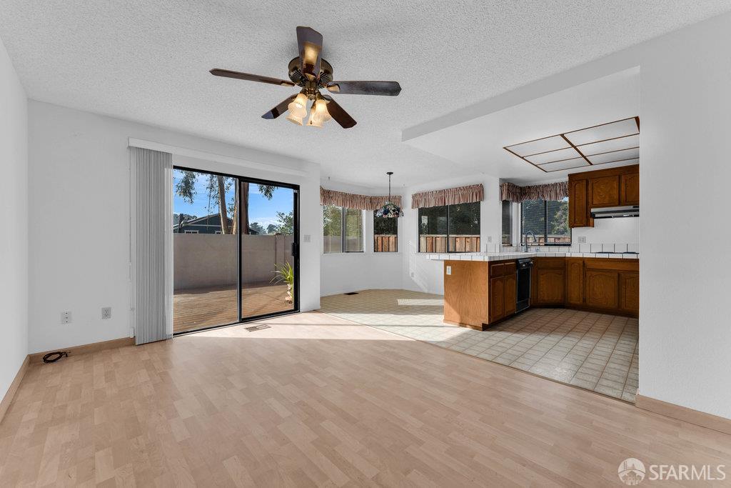 Hercules, California 94547, United States, 3 Bedrooms Bedrooms, ,2 BathroomsBathrooms,Residential,Active,251168