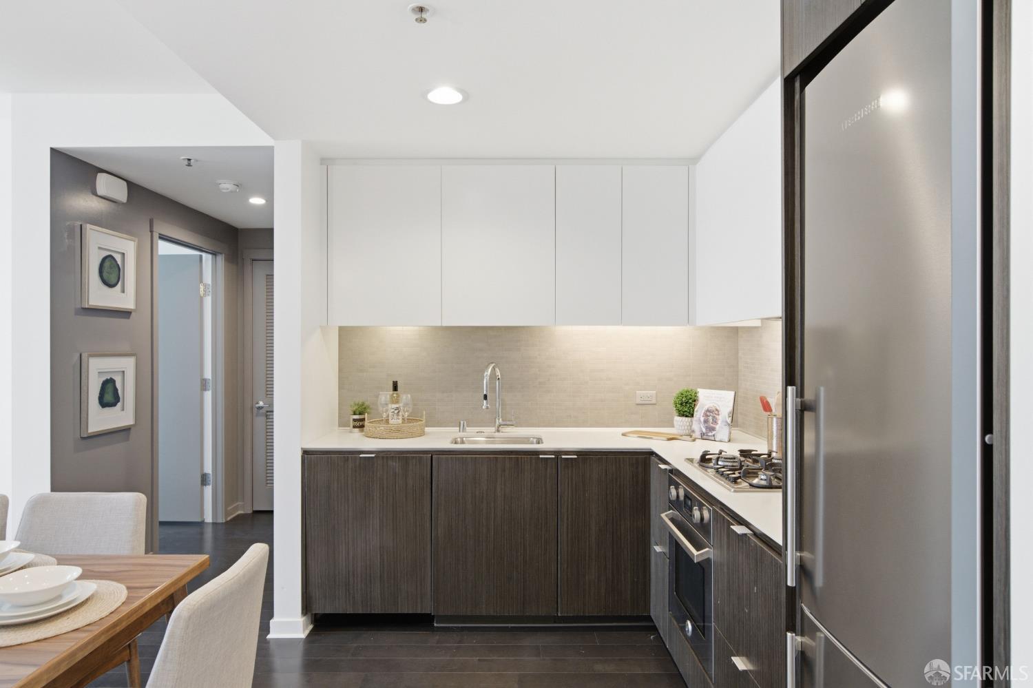 1788 Clay Street 702