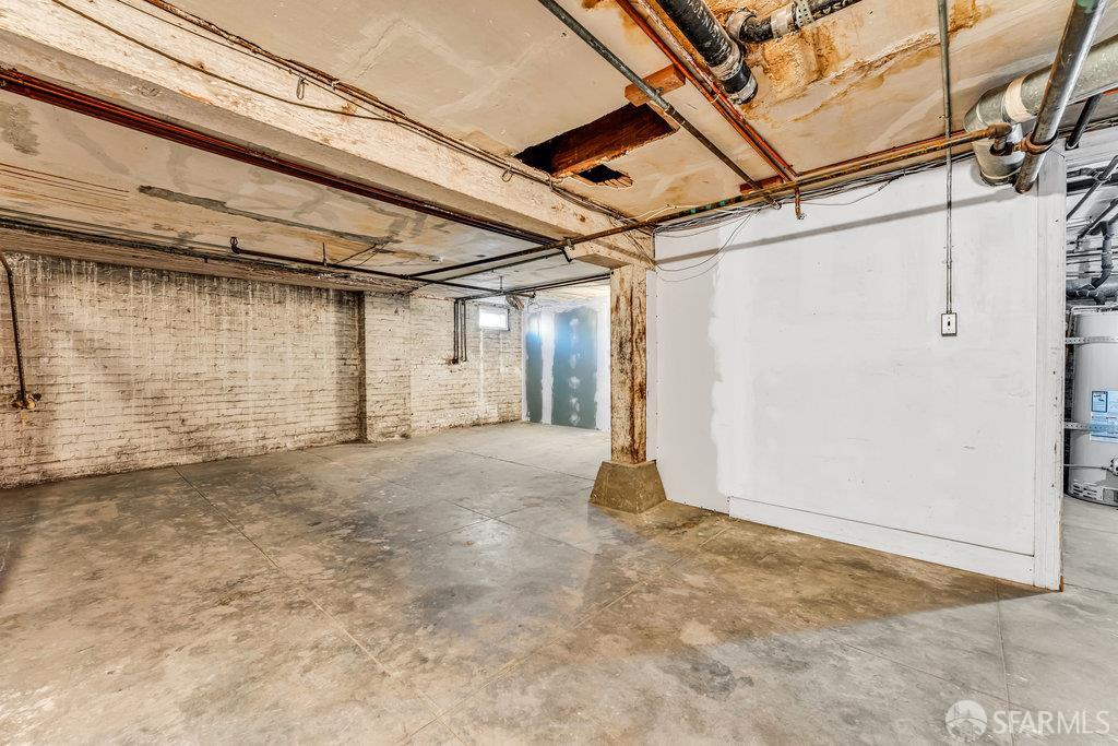 San Francisco, California 94115, United States, 4 Bedrooms Bedrooms, ,3 BathroomsBathrooms,Residential,Pending,217785