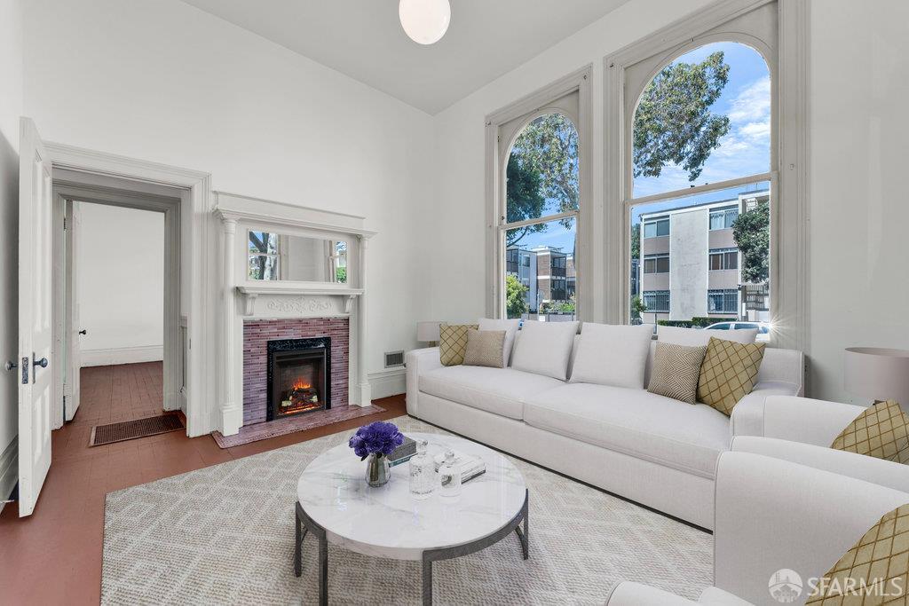 San Francisco, California 94115, United States, 4 Bedrooms Bedrooms, ,3 BathroomsBathrooms,Residential,Pending,217785