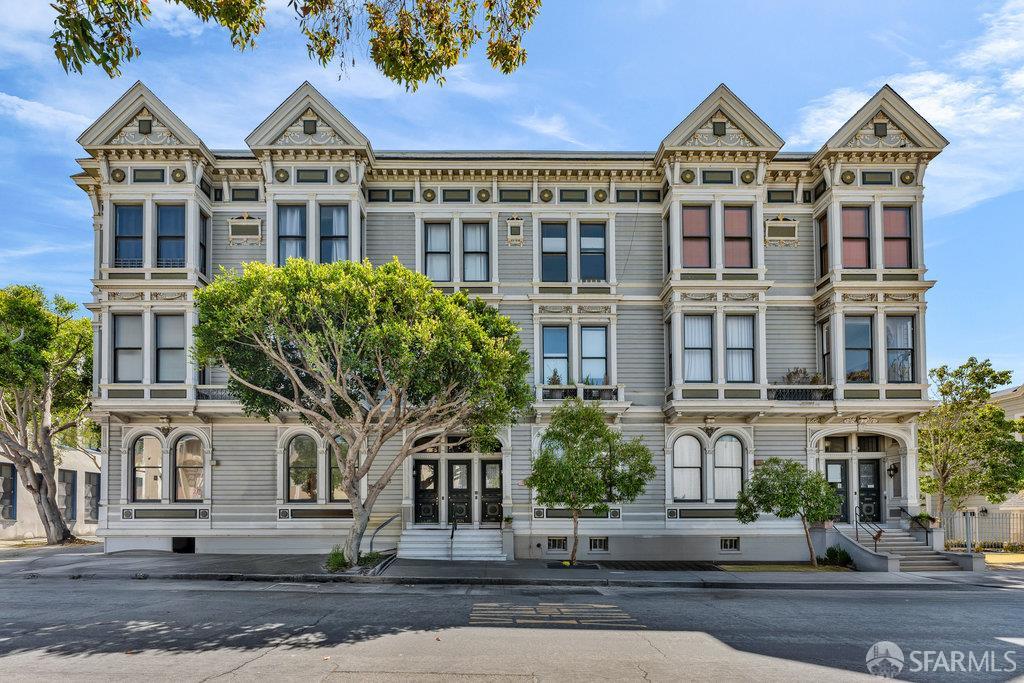 San Francisco, California 94115, United States, 4 Bedrooms Bedrooms, ,3 BathroomsBathrooms,Residential,Pending,217785