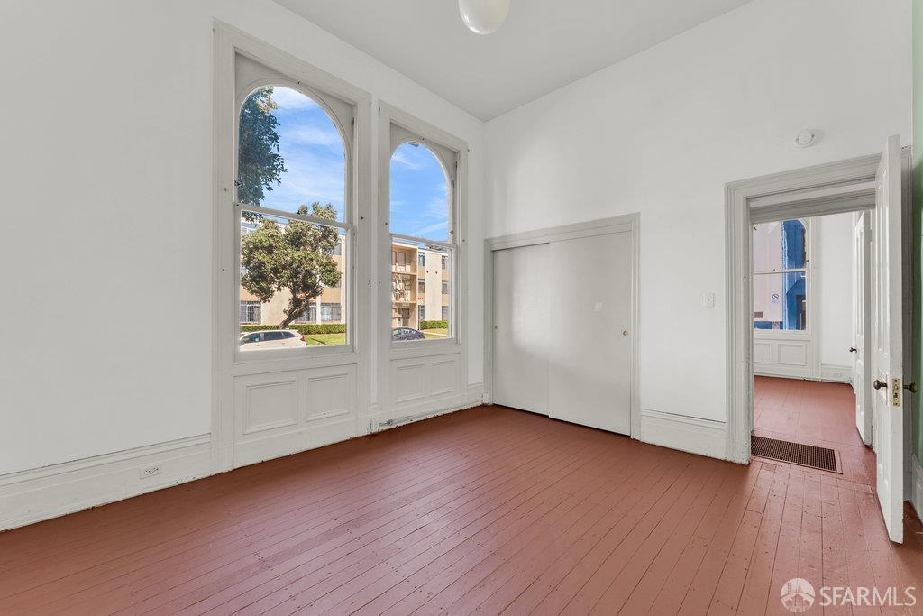 San Francisco, California 94115, United States, 4 Bedrooms Bedrooms, ,3 BathroomsBathrooms,Residential,Pending,217785