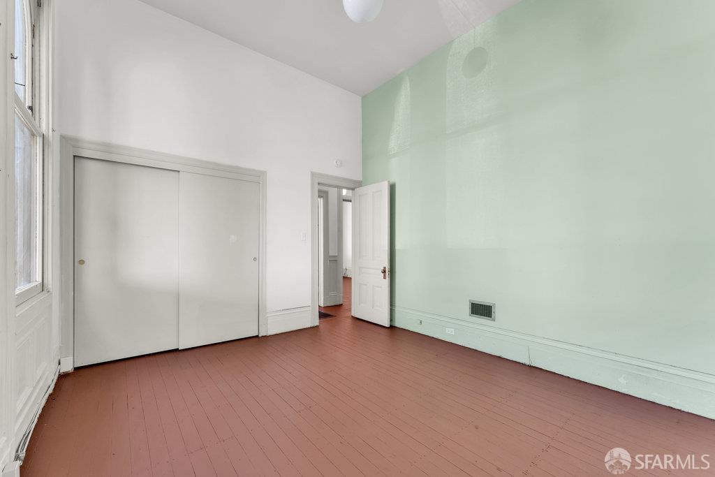 San Francisco, California 94115, United States, 4 Bedrooms Bedrooms, ,3 BathroomsBathrooms,Residential,Pending,217785