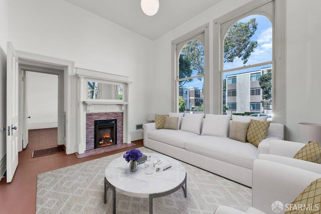 San Francisco, California 94115, United States, 4 Bedrooms Bedrooms, ,3 BathroomsBathrooms,Residential,Pending,217785