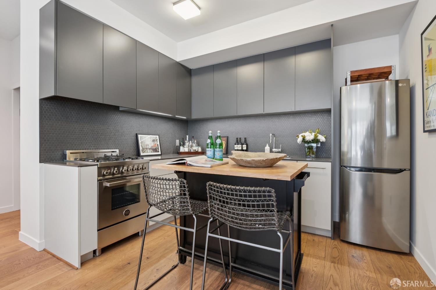 11 Franklin Street 202