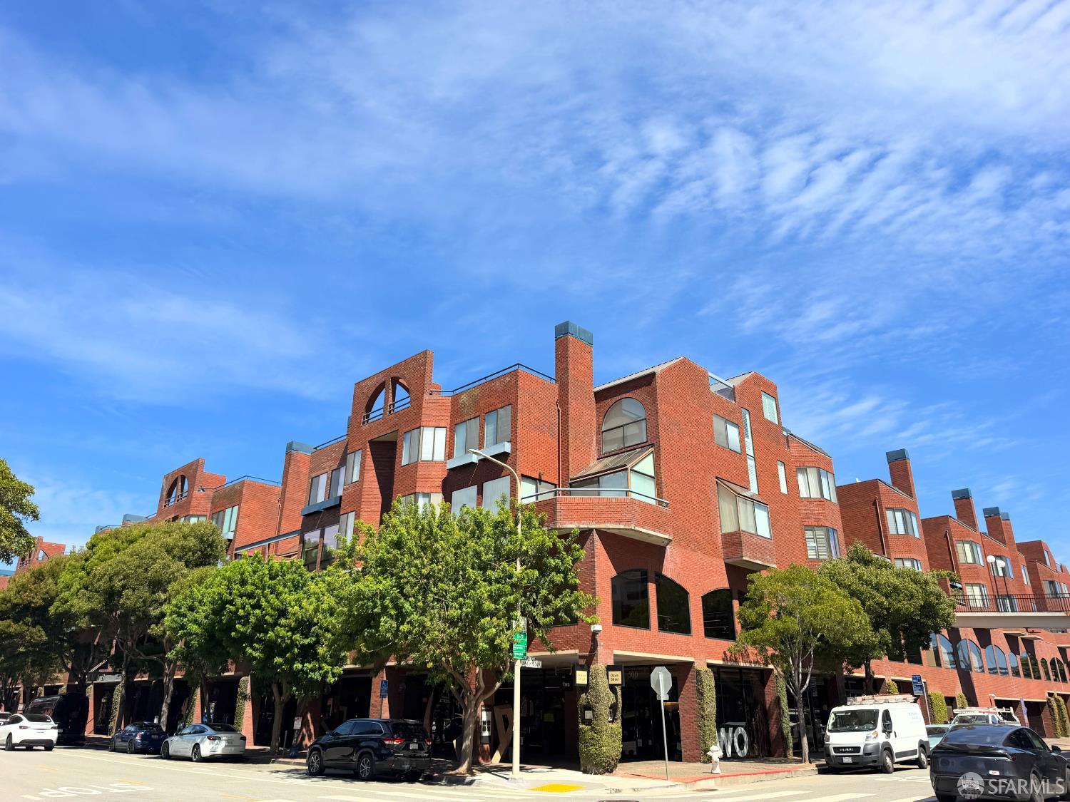 640 Davis Street