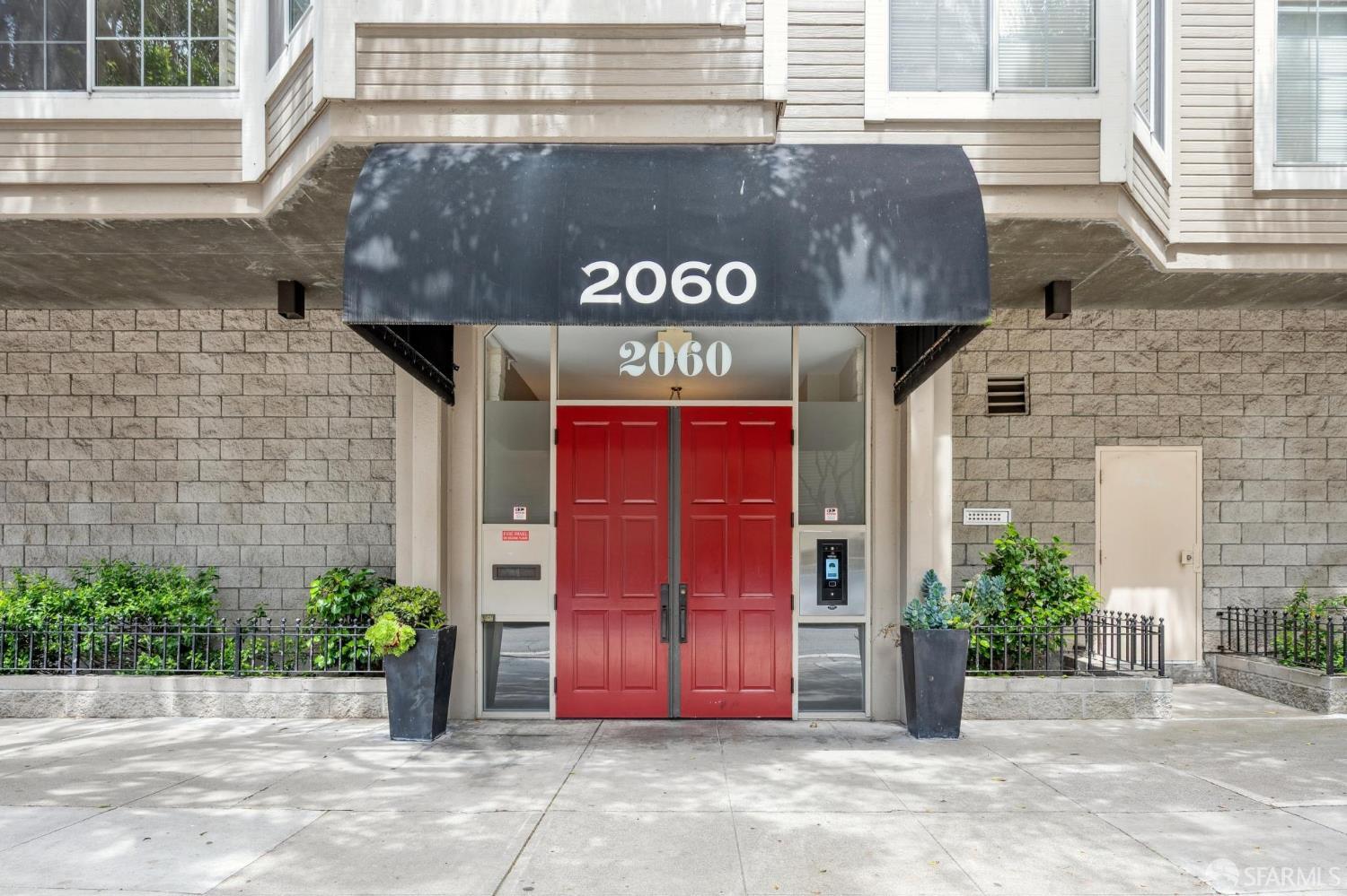 2060 Sutter Street 406