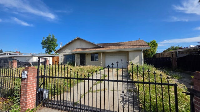 5725 Manmar Way, Sacramento