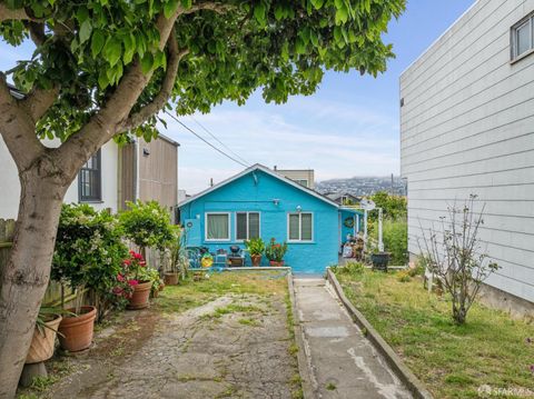 566 Athens Street, San Francisco, CA 94112 - #: 426139938