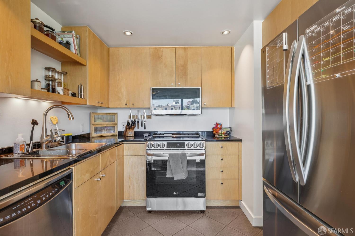 1388 Gough Street 601
