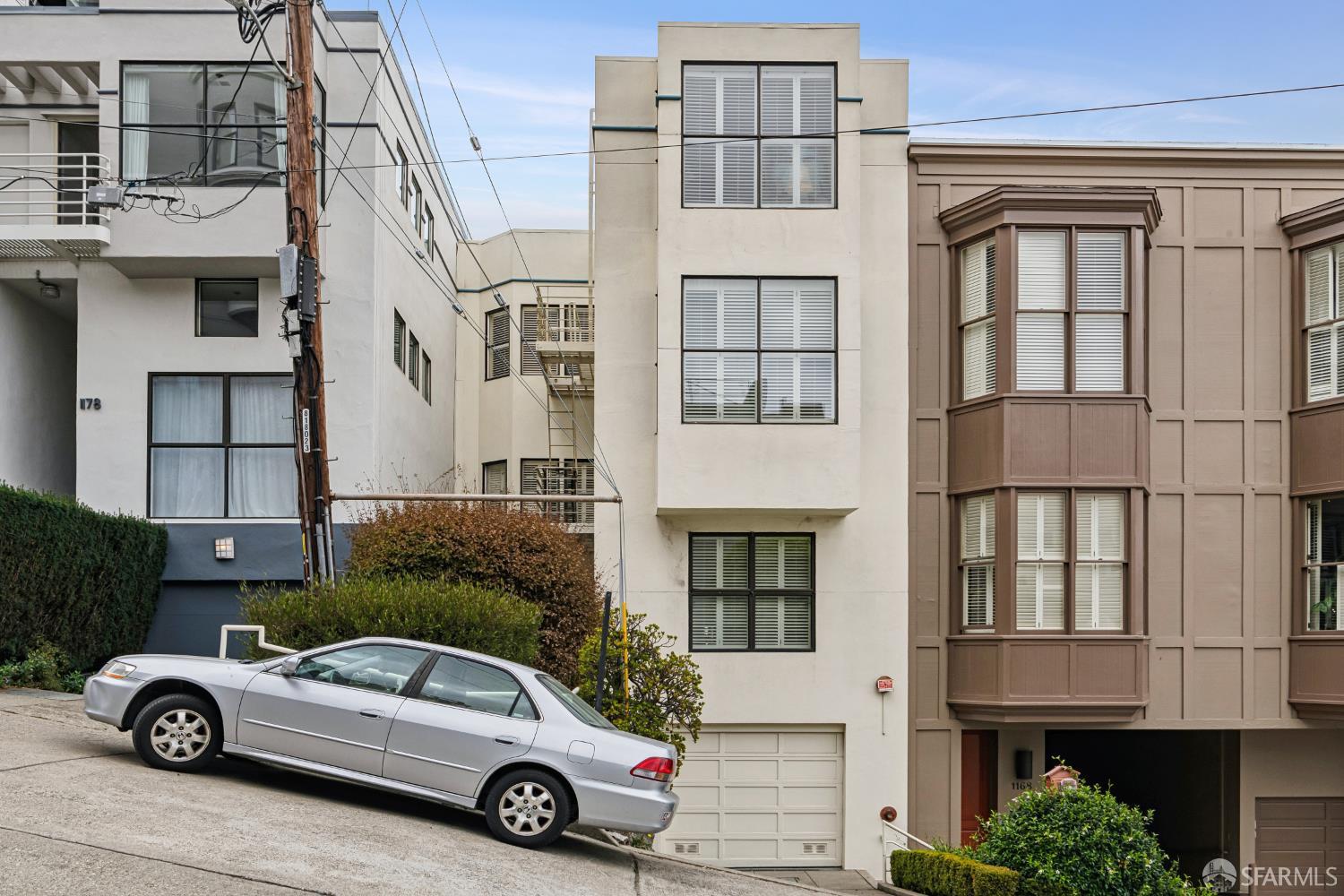1176 Greenwich Street, San Francisco CA 94109