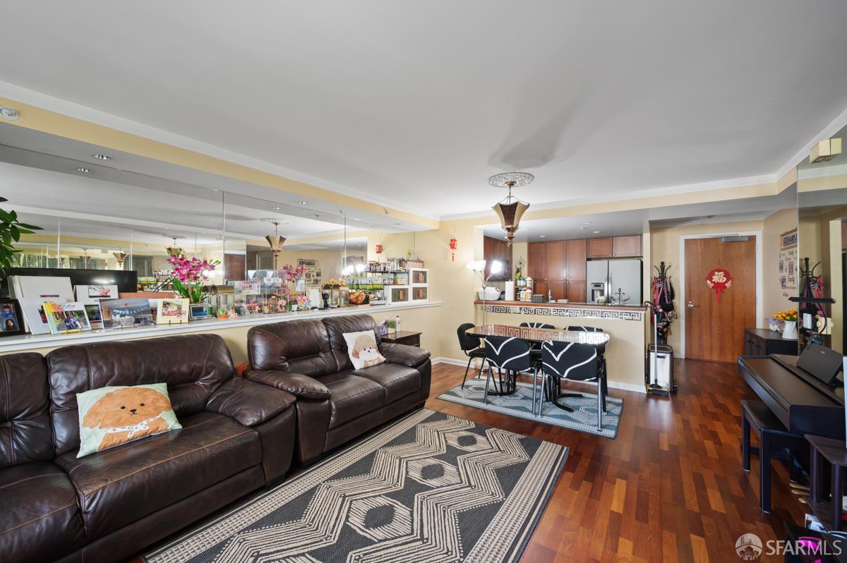 400 Beale Street 407