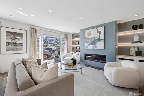 Property photo of 135 Corbett Avenue, San Francisco, CA 94114
