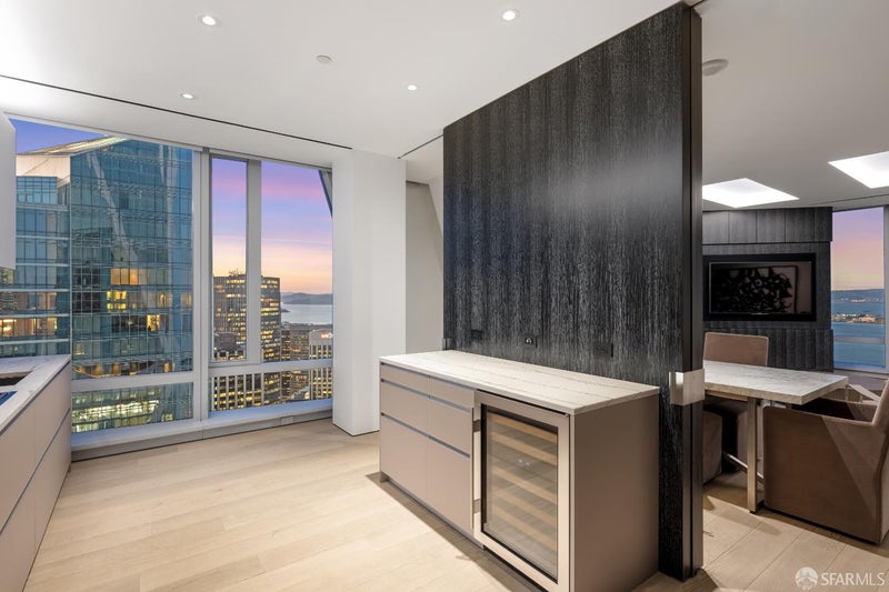 181 Fremont Street 58A