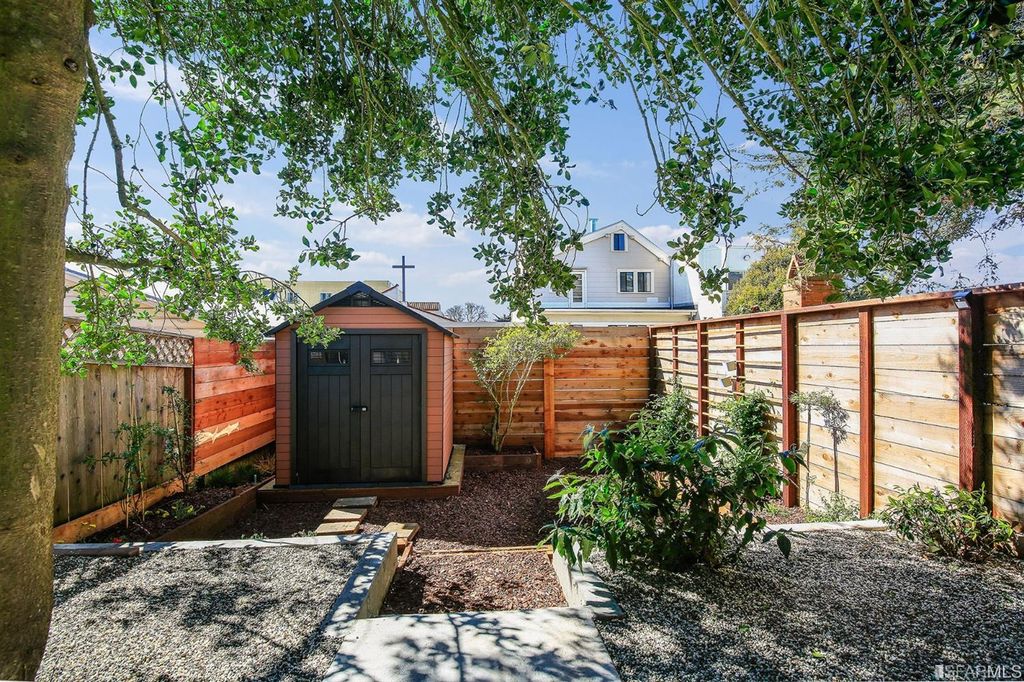 listing image 74