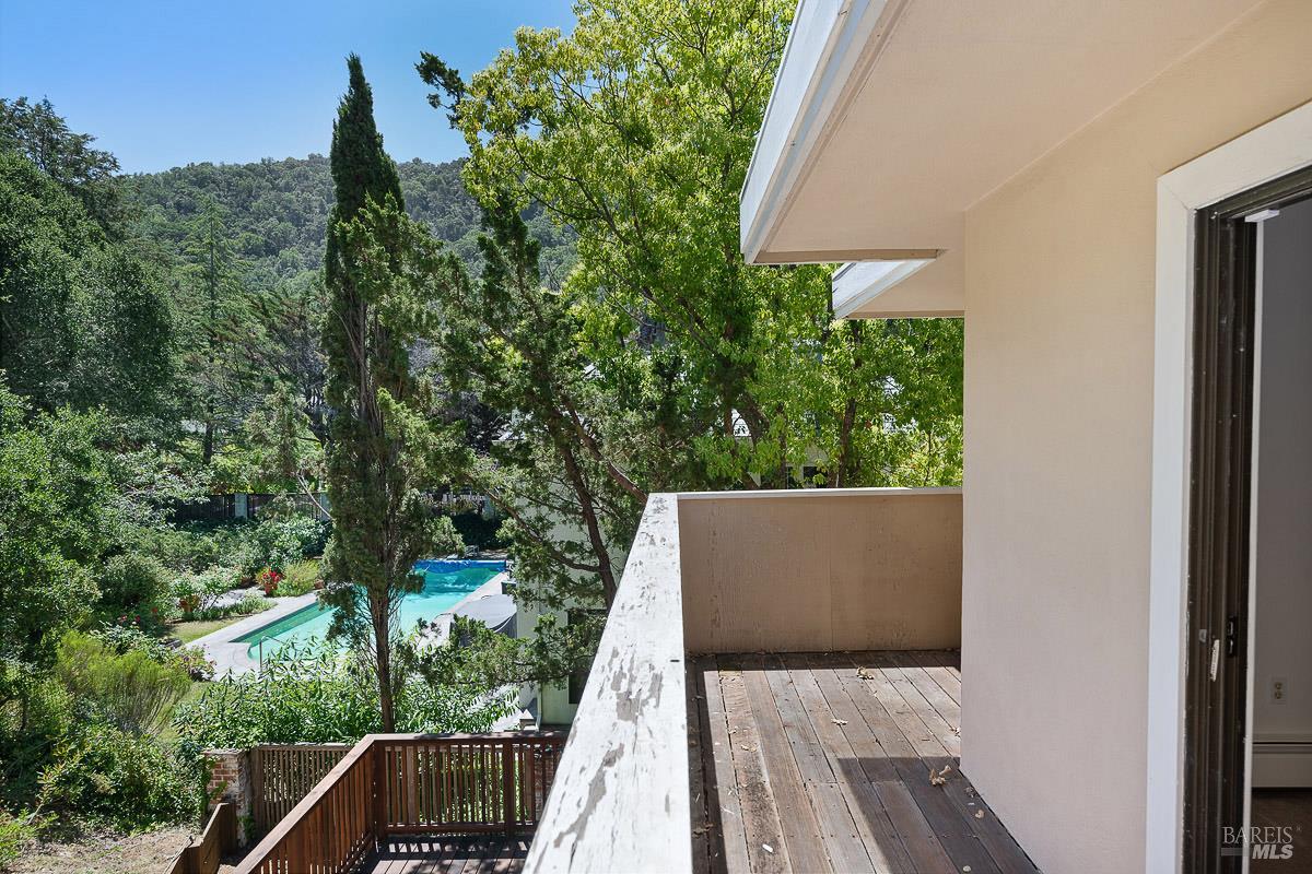 36 Bonnie Brae Drive