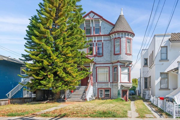 2165 CENTRAL AVE, ALAMEDA, CA 94501 - Image fed042f3edbe1334ff32b3a449469b1d/446395107