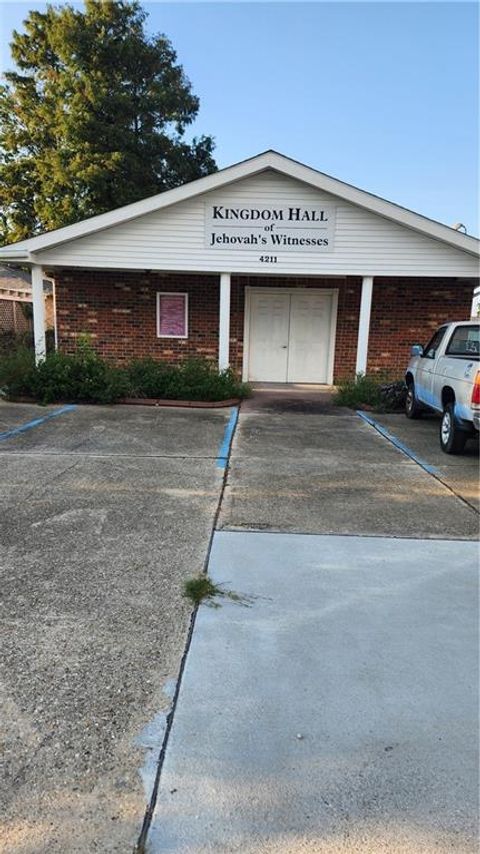 4211 DOWNS Street Metairie LA 70001