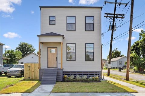 4021 N ROCHEBLAVE Street New Orleans LA 70117