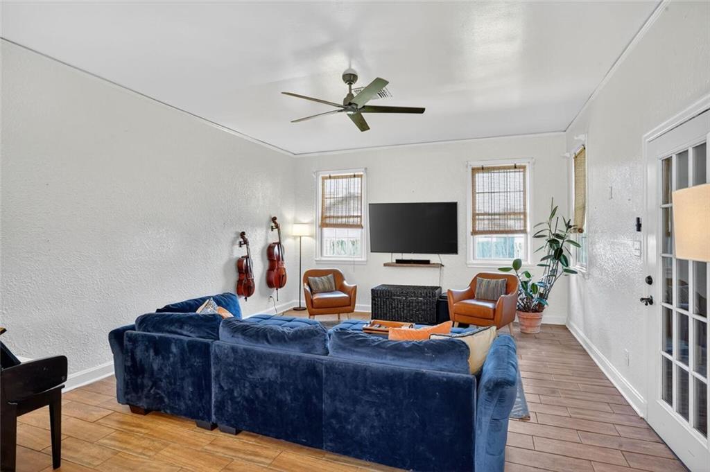 408 JEFFERSON HEIGHTS Avenue