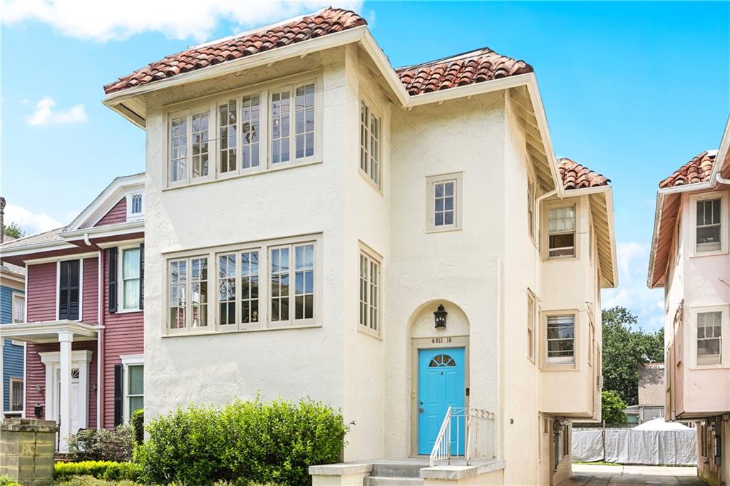 New Orleans, Louisiana 70115, United States, 2 Bedrooms Bedrooms, ,1 BathroomBathrooms,Residential,Active,171404