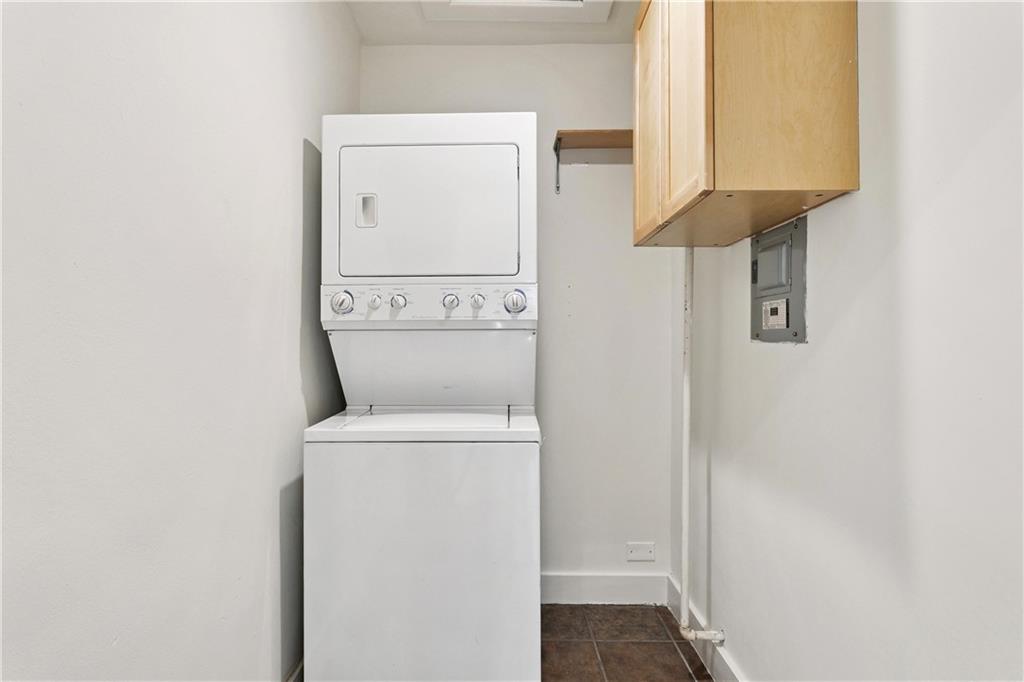 New Orleans, Louisiana 70115, United States, 2 Bedrooms Bedrooms, ,1 BathroomBathrooms,Residential,Active,171404