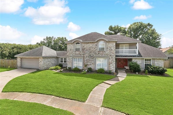 4 YELLOWSTONE CT, NEW ORLEANS, LA 70131 - Image 008207c7cf68f320469369d00421cb2e/2033214950