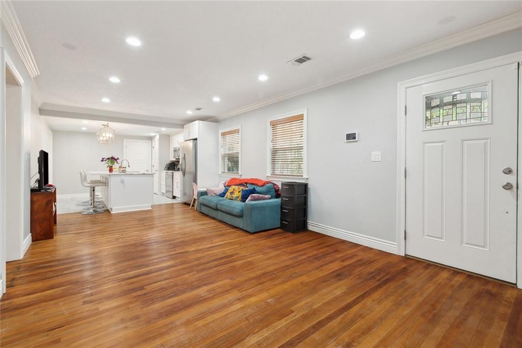 1101 LURLINE Drive