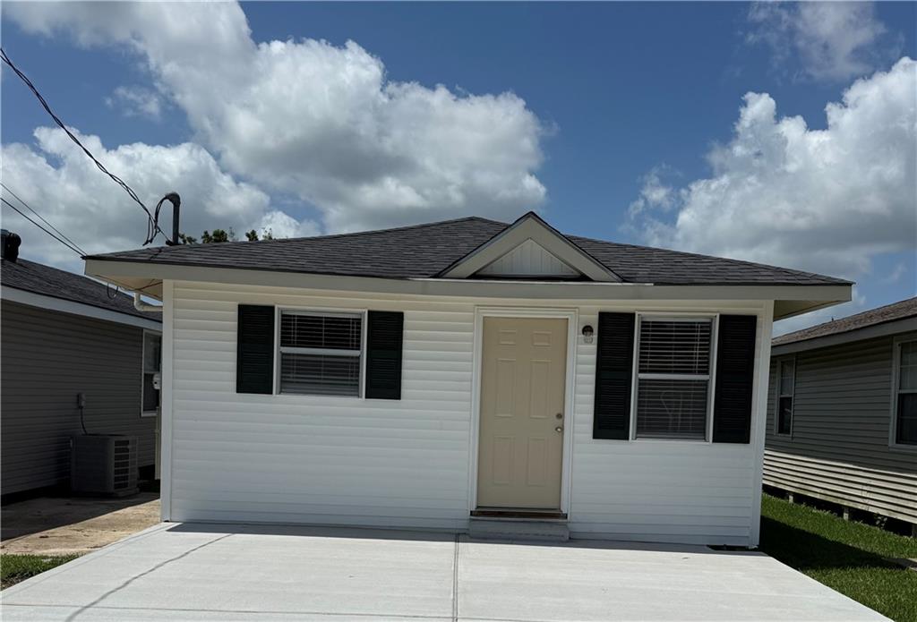 Photo 1 of 8 — 228 MEGAN Street, Luling, LA 70070