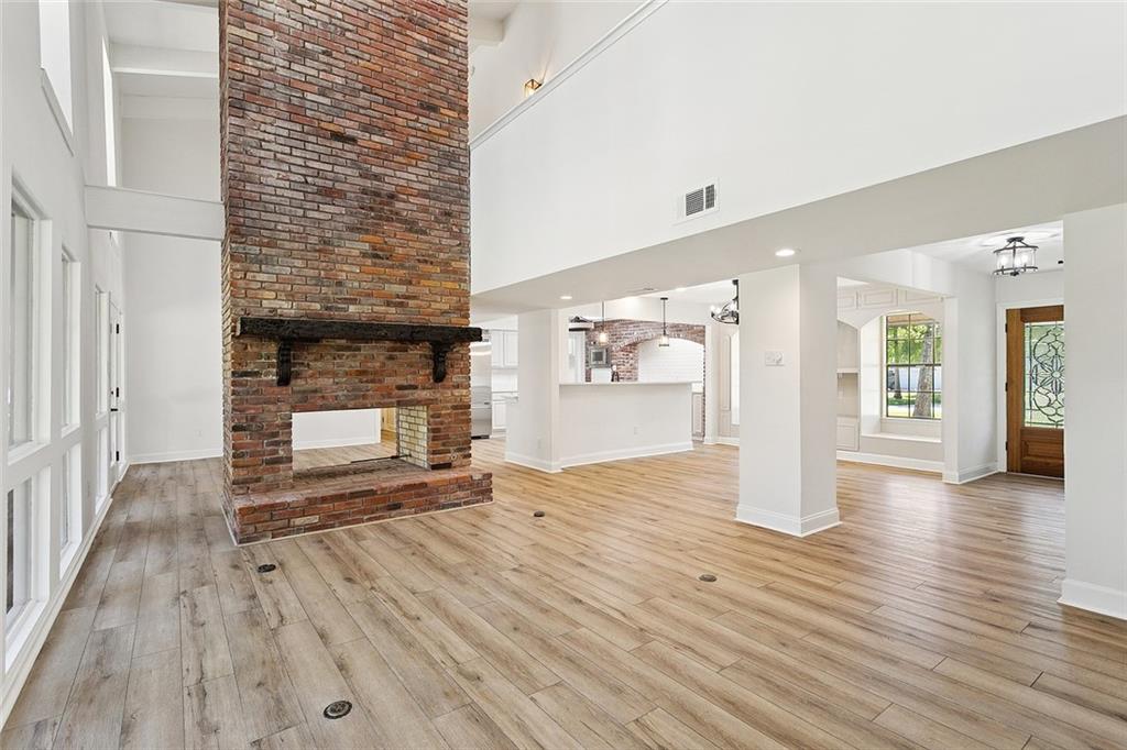 113 LAURELWOOD Drive