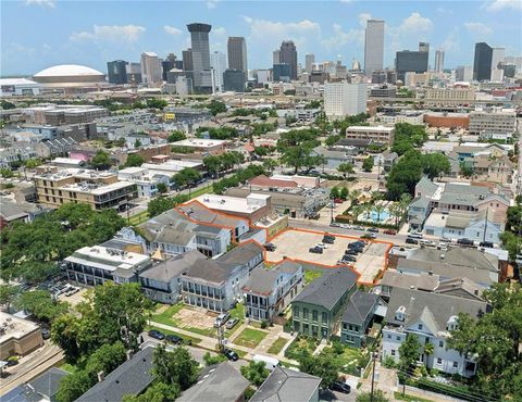 1610 SAINT CHARLES Avenue New Orleans LA 70130