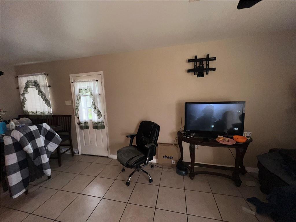 2125 GUERRA Drive