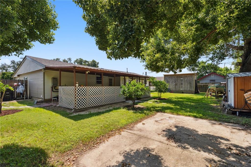 Metairie, Louisiana 70003, United States, 4 Bedrooms Bedrooms, ,3 BathroomsBathrooms,Residential,Pending,52445