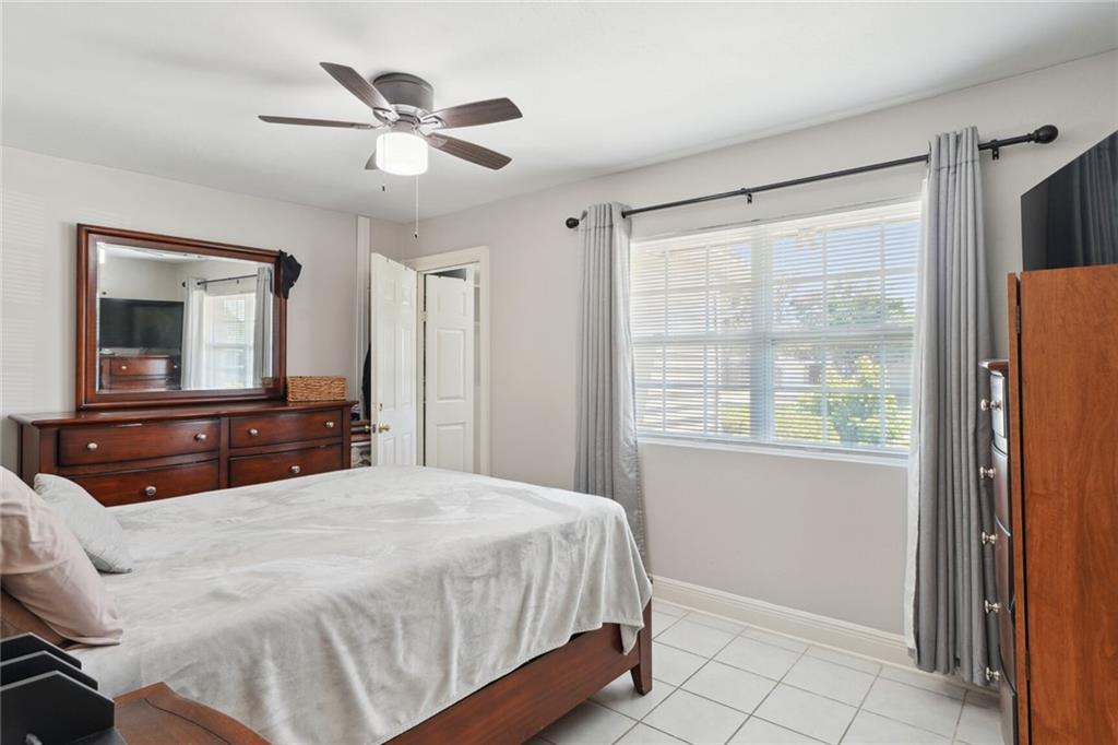 Metairie, Louisiana 70003, United States, 4 Bedrooms Bedrooms, ,3 BathroomsBathrooms,Residential,Pending,52445