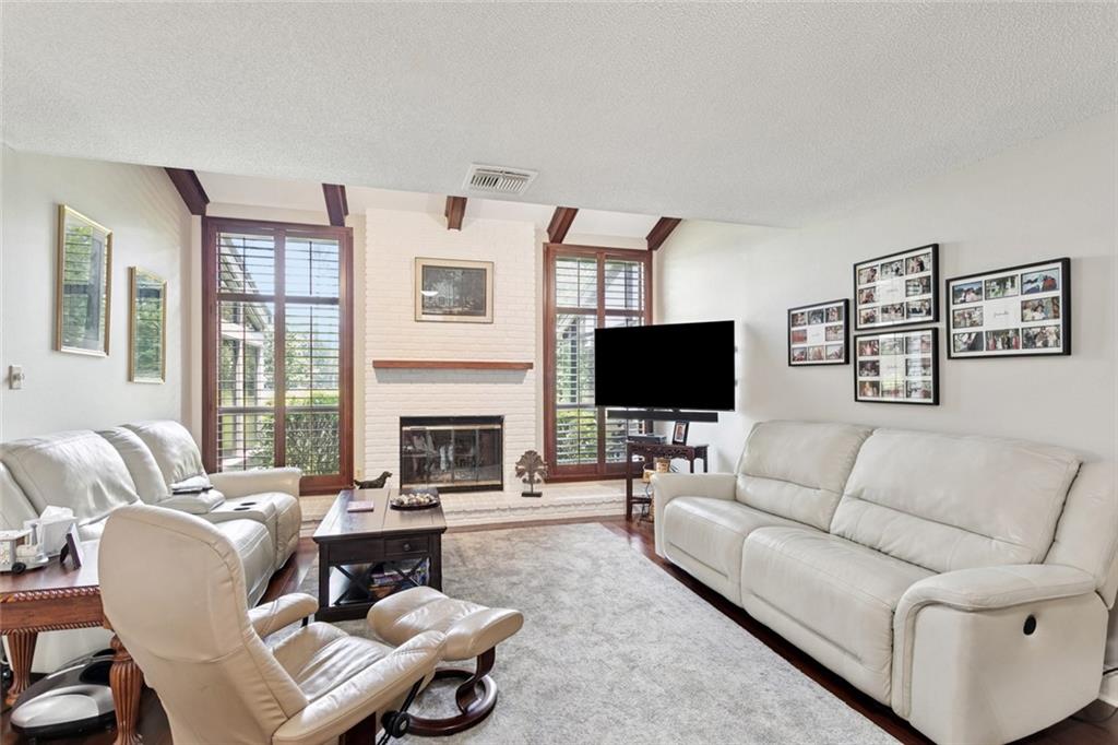 585 BEAU CHENE Drive