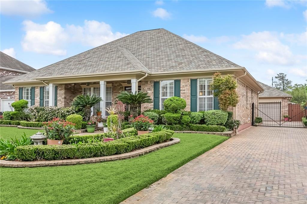 54 CHATEAU ROTHCHILD Drive
