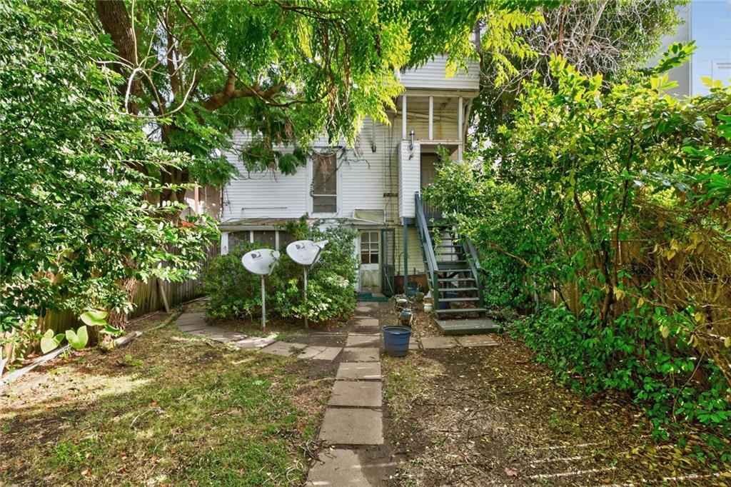 New Orleans, Louisiana 70130, United States, 2 Bedrooms Bedrooms, ,1 BathroomBathrooms,Residential,Active,232728